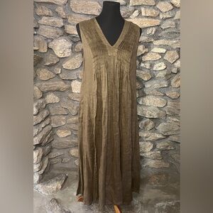 ZYGA LINN LAUNDRY
Marie Tuck Front Long Dress